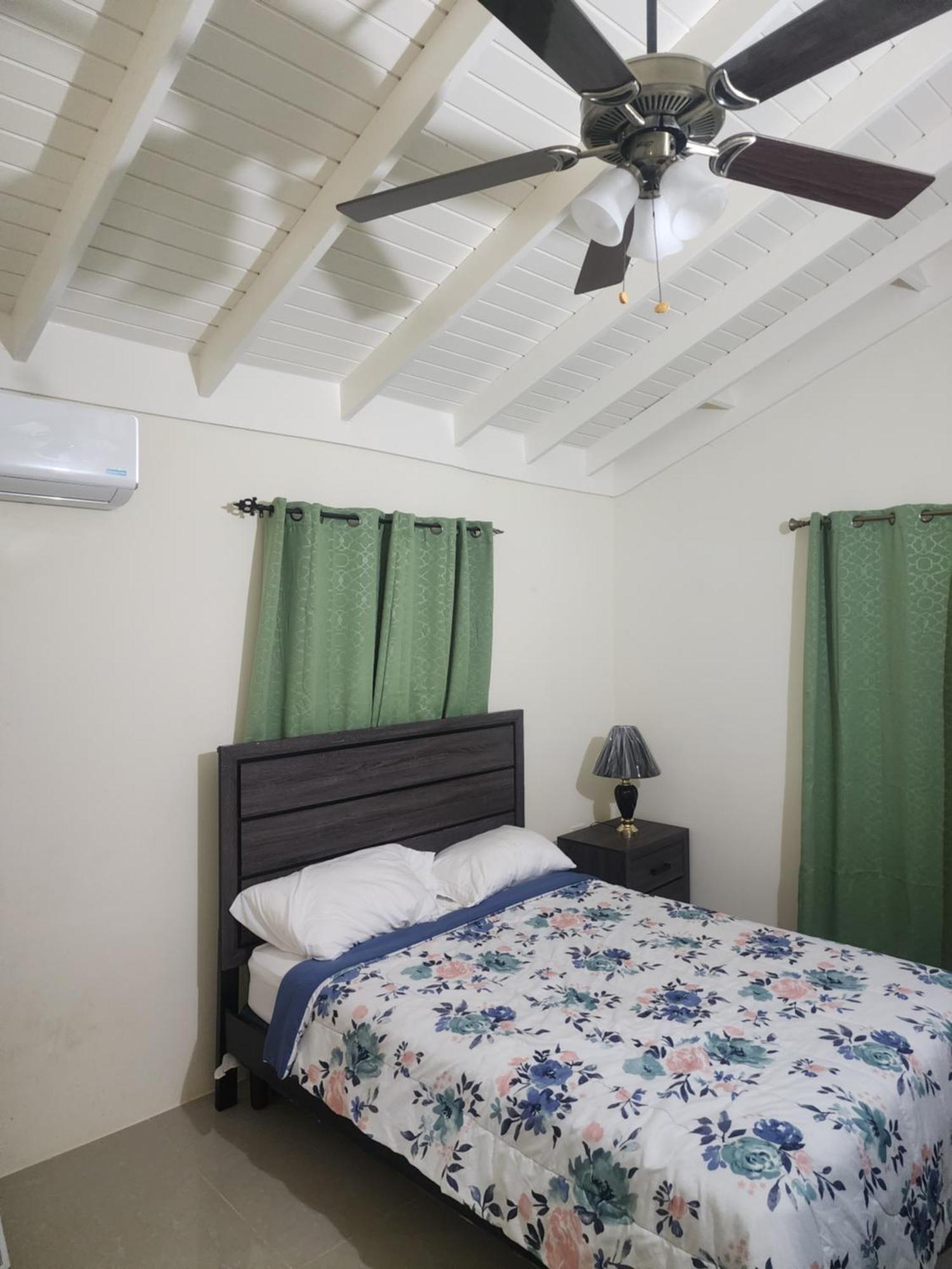 Stonebrook Manor Villa Chateau 팰머스 외부 사진